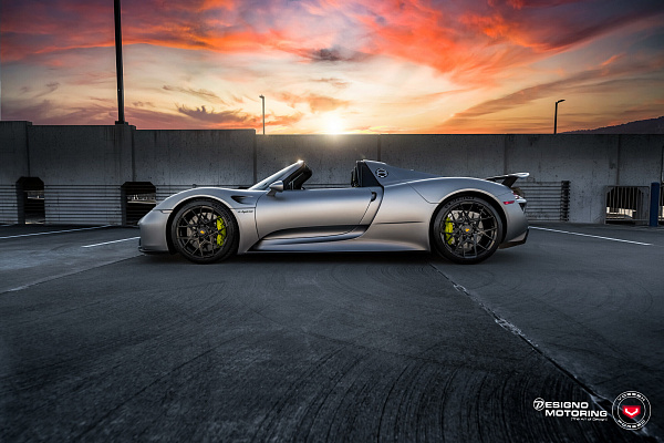 Фото дисков Vossen S21-07 Черный глянец на Porsche 918 Spyder