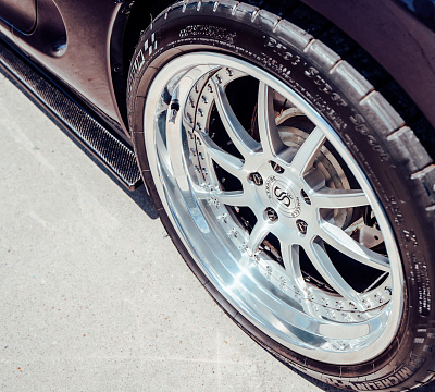 Фото дисков Strasse Wheels R10 Performance на Toyota Supra A80