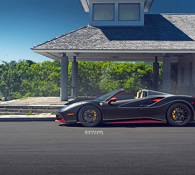 Фото дисков Strasse Wheels SM7T Deep Concave на Ferrari 488