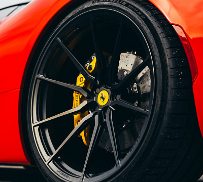 Фото дисков Vossen M-X2 на Ferrari SF90