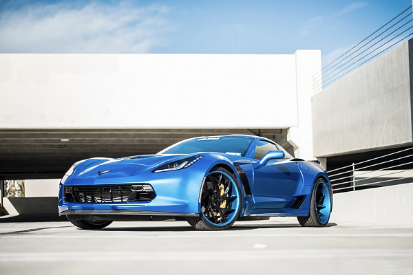 Фото дисков Savini SV67 Черный глянец на Chevrolet Corvette C7