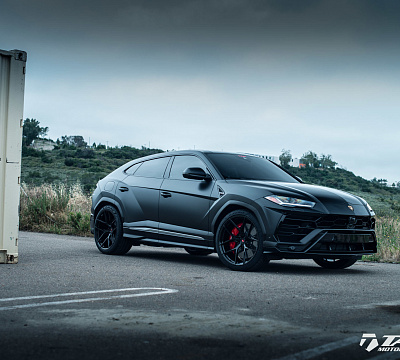 Фото дисков Vossen S21-01 на Lamborghini Urus