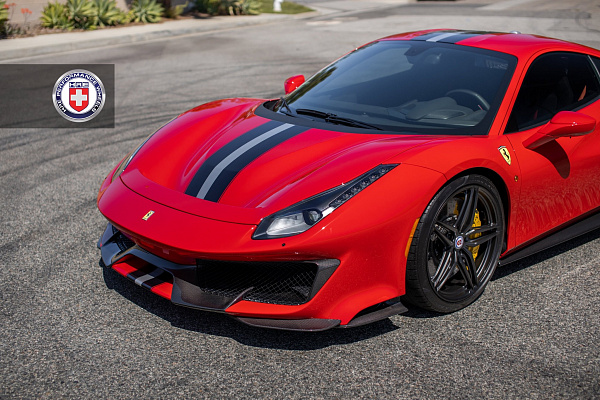 Фото дисков HRE P107SC Черный сатин на Ferrari 488