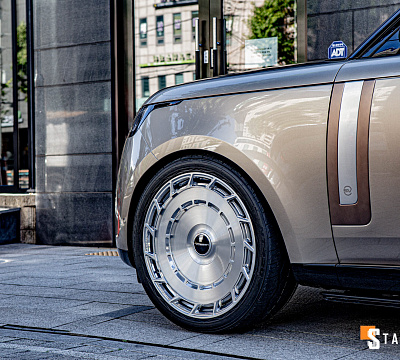 Фото дисков Vossen LC3-11T на Land Rover Range Rover V