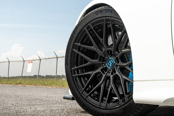 Фото дисков Strasse Wheels SV10M Deep Concave Duoblock Другой цвет на Lexus LC 500