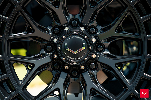 Фото дисков Vossen HFX-1 (8-Lug) Черный сатин на GMC Sierra IV