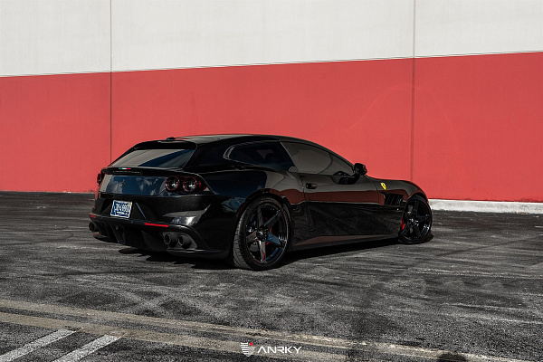 Фото дисков Anrky RS5.1 Черный глянец на Ferrari GTC4Lusso