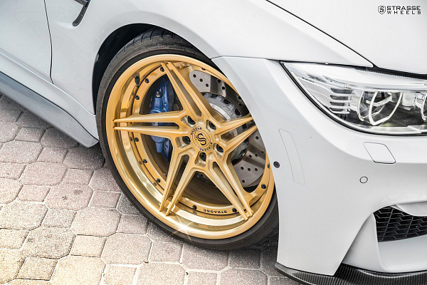 Фото дисков Strasse Wheels SV2T Deep Concave FS Сатиновое золото на BMW 4/M4 (F32/F82)