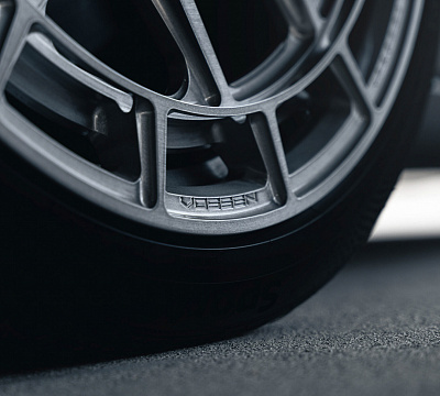 Фото дисков Vossen LC3-01 на Tesla Model X