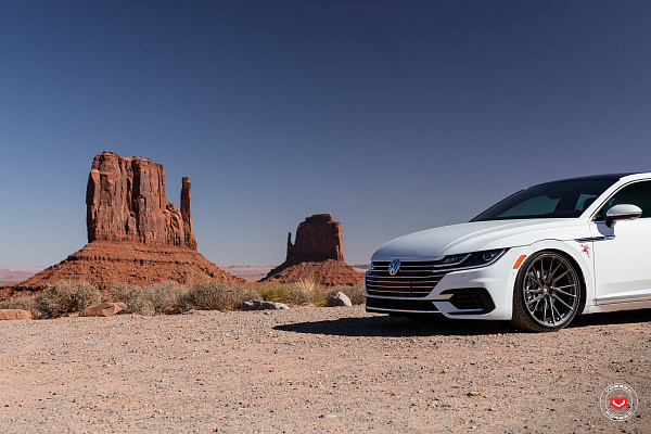 Фото дисков Vossen M-X4T Глянцевый темный лак на Volkswagen Arteon