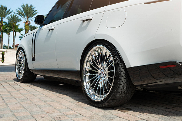 Фото дисков HRE S209H Полированный лак на Land Rover Range Rover V