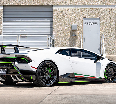 Фото дисков Strasse Wheels SM7 Deep Concave FS на Lamborghini Huracan