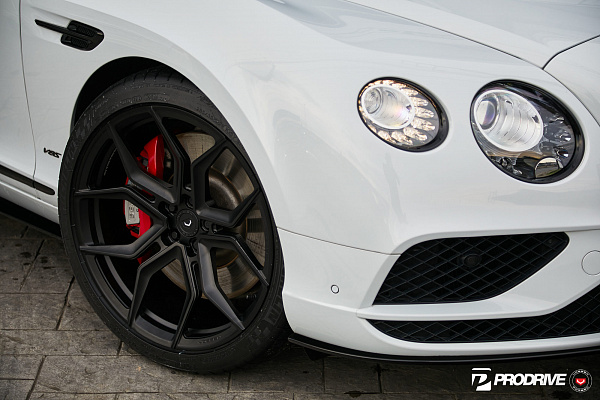 Фото дисков Vossen EVO-3 Черный сатин на Bentley Continental GT II