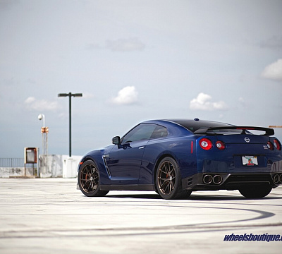 Фото дисков HRE P101 на Nissan GT-R