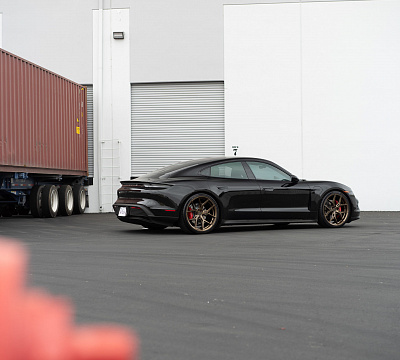 Фото дисков Vossen HF-5 на Porsche Taycan I
