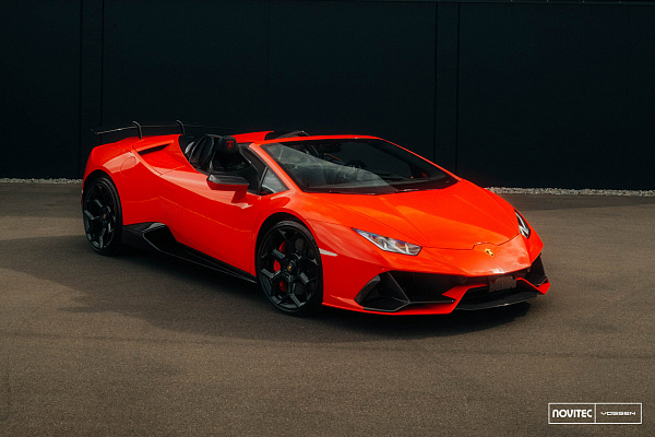 Фото дисков NOVITEC NL5 Черный глянец на Lamborghini Huracan