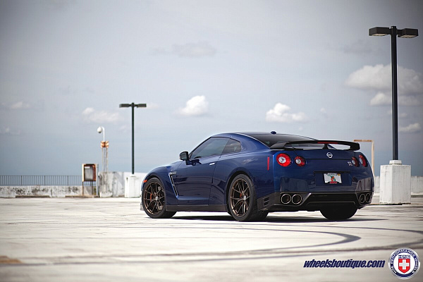 Фото дисков HRE P101 Сатиновая бронза на Nissan GT-R
