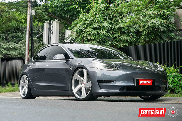 Фото дисков Vossen CG-210T Глянцевый лак на Tesla Model 3