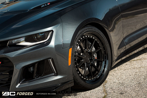 Фото дисков BC Forged LE10 // MLE10 Черный матовый на Chevrolet Camaro VI