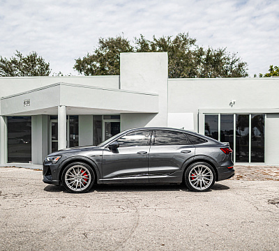 Фото дисков Vossen HF-4T на Audi E-tron