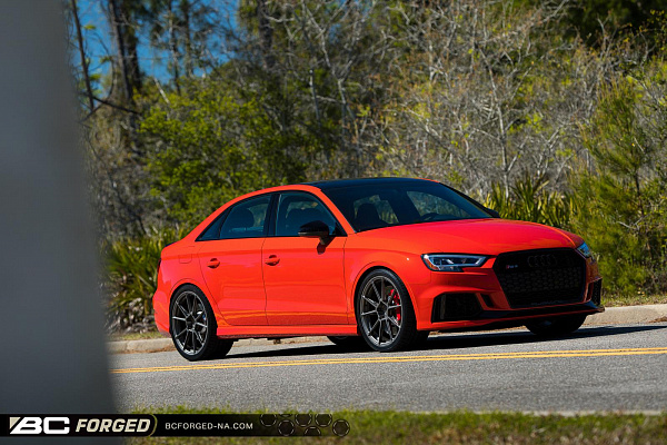 Фото дисков BC Forged EH182 Матовый графит на Audi A/S/RS 3 (8V)