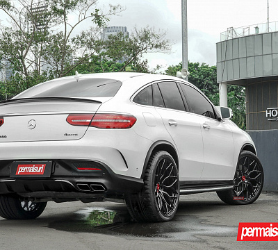 Фото дисков Vossen S17-01 на Mercedes-Benz GLE I