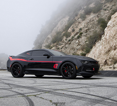 Фото дисков MRR M650 на Chevrolet Camaro VI