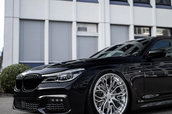 Фото дисков ST Wheels ST10.2 Полированный лак на BMW 7 (G11/G12)