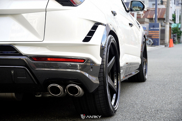 Фото дисков Anrky RS5.3 Черный сатин на Lamborghini Urus