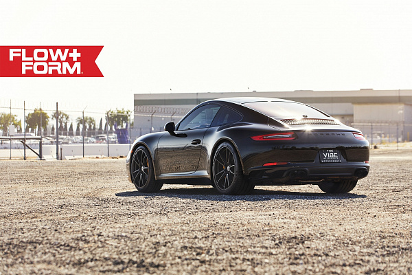 Фото дисков HRE FF04 Черный сатин на Porsche 911 VII