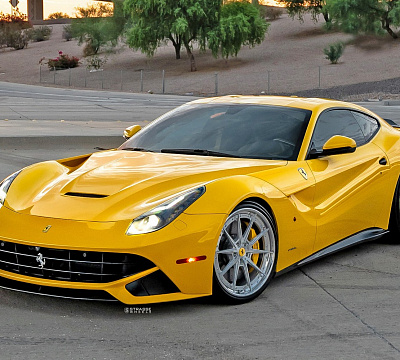 Фото дисков Strasse Wheels SV10 Deep Concave FS на Ferrari 812