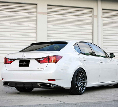 Фото дисков Vossen VFS-2 на Lexus GS IV