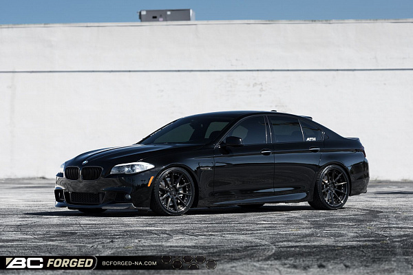 Фото дисков BC Forged HCS04 Глянцевый темный лак на BMW 5/M5 (F10)