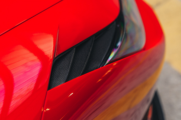 Фото дисков Brixton Forged R11-R Глянцевое золото на Ferrari F8