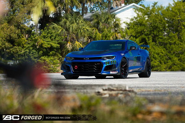 Фото дисков BC Forged RZ05 Черный матовый на Chevrolet Camaro VI