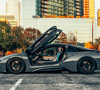 Фото дисков Strasse Wheels SV2 Deep Concave Duoblock на BMW i8