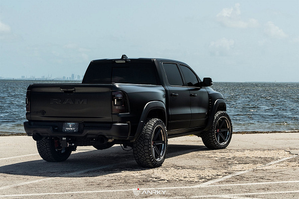Фото дисков Anrky AN36-S Черный сатин на Ram 1500 V