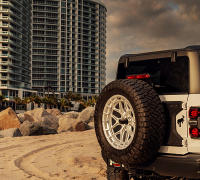 Фото дисков Vossen HFX-1 (6-Lug) на Ford Bronco