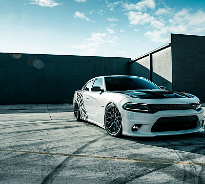 Фото дисков Vossen HF-2 на Dodge Charger VII