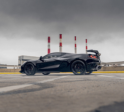 Фото дисков Vossen S21-02 на Chevrolet Corvette C8