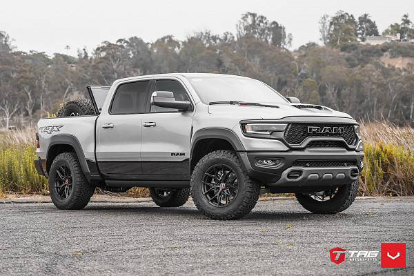 Фото дисков Vossen HF6-4 Черный сатин на Ram 1500 V