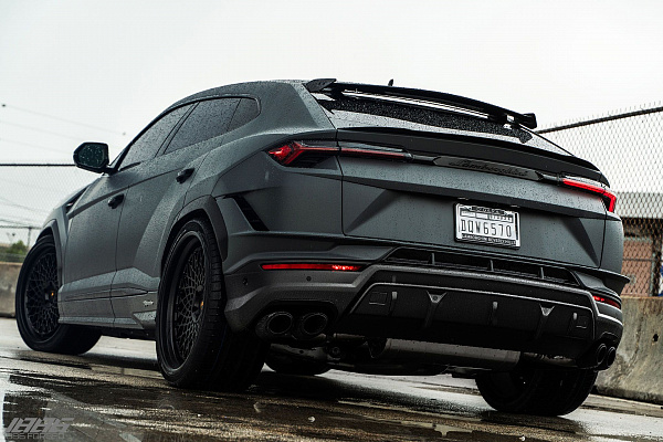 Фото дисков 1886 Wheels S009 Черный сатин на Lamborghini Urus