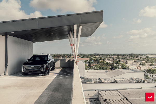 Фото дисков Vossen HF6-5 Черный сатин на Cadillac Lyriq