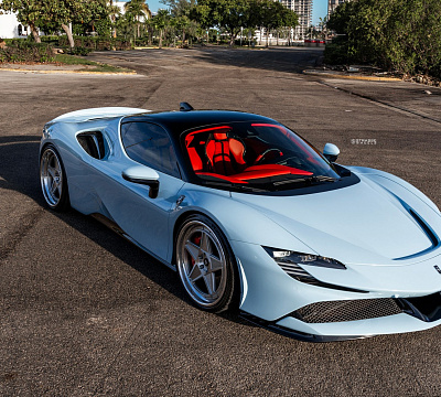 Фото дисков Strasse Wheels F5 Track на Ferrari SF90