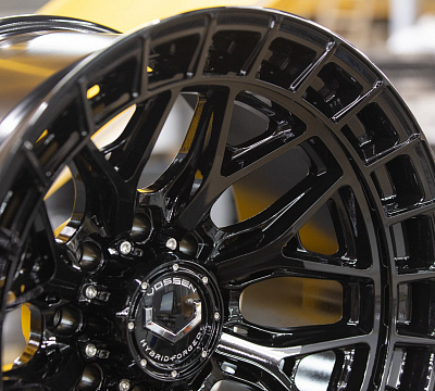 Vossen HFX-1 (8-Lug)