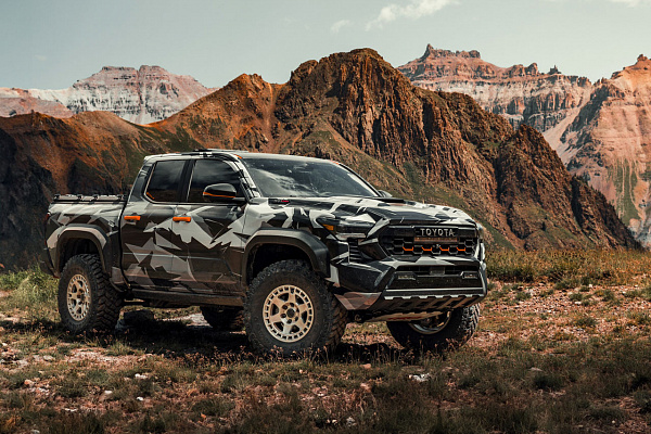 Фото дисков Black Rhino BAHARI Глянцевый лак на  Toyota Tacoma IV