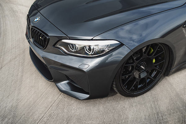 Фото дисков Rotiform TUF-R Черный глянец на BMW 2/M2 (F22/F87)