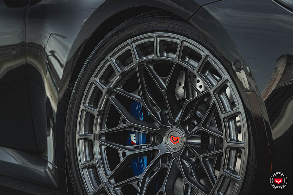 Фото дисков Vossen LC3-02 Глянцевый темный лак на BMW 2/M2 (G42/G87)