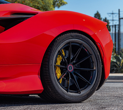 Фото дисков Brixton Forged R11-R на Ferrari F8