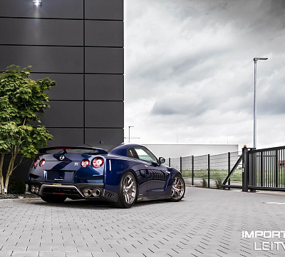 Фото дисков HRE R101 Lightweight на Nissan GT-R